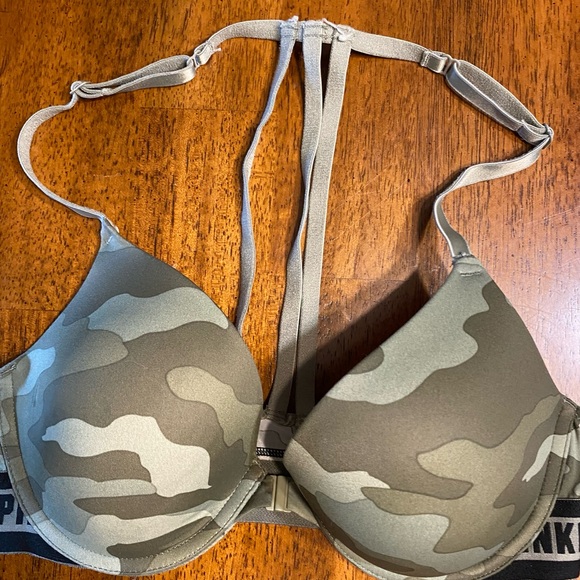 Camo bra by Pink by VS, front clasp. 34C underwire. Wear every push-up - Picture 2 of 13